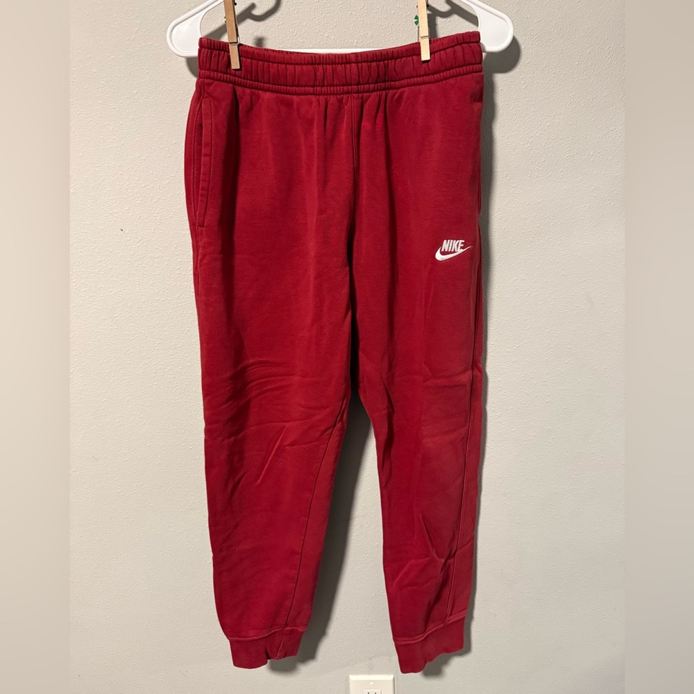Nike Men’s Bold Red Sweatpants